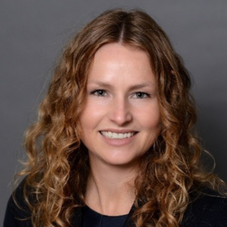 Carolynne Beno headshot